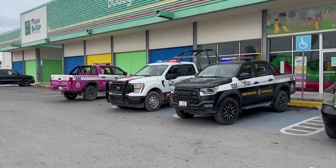 Guardia cae fulminado en una tienda en Frontera