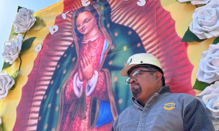 Monclovenses piden a la Virgen por AHMSA