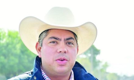 Otra denuncia contra Paredes