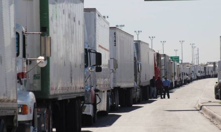 Retira Texas inspecciones a tráileres en la frontera con Coahuila