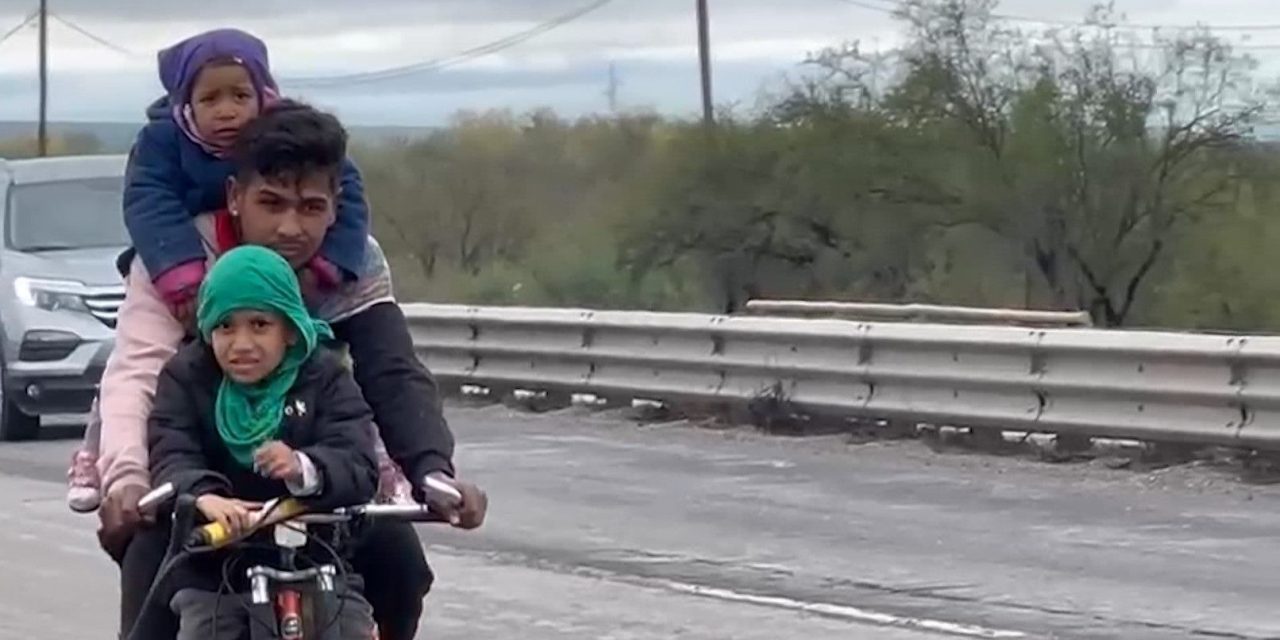 Buscan el sueño americano en bicicleta