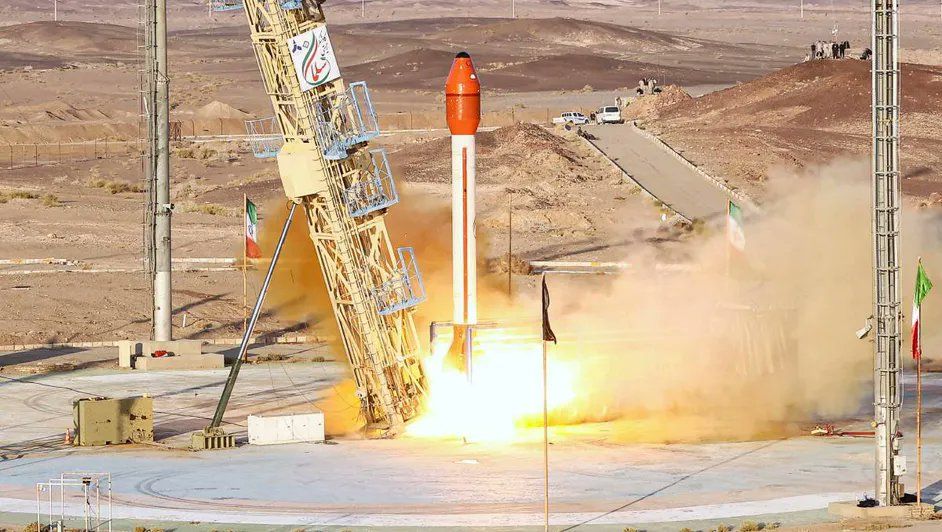Irán pone en órbita cápsula con animales como preparación para misiones tripuladas