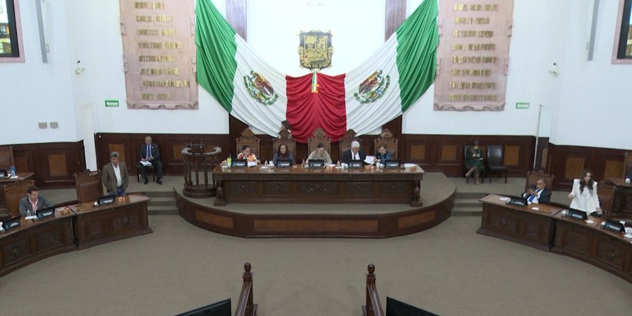 Autorizan a Diego Rodríguez separarse del cargo