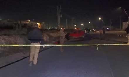 Tragedia en Arteaga: Roba el auto de su mamá para ir a una fiesta, choca y muere su acompañante