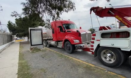 Decomisa PCC combustible de dudosa procedencia en Saltillo