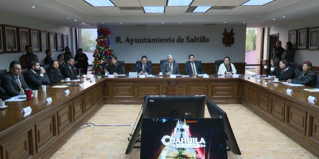 Entrega Chema Fraustro informe al cabildo