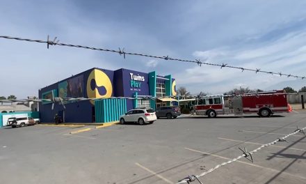 Se incendia salón de fiestas en Saltillo