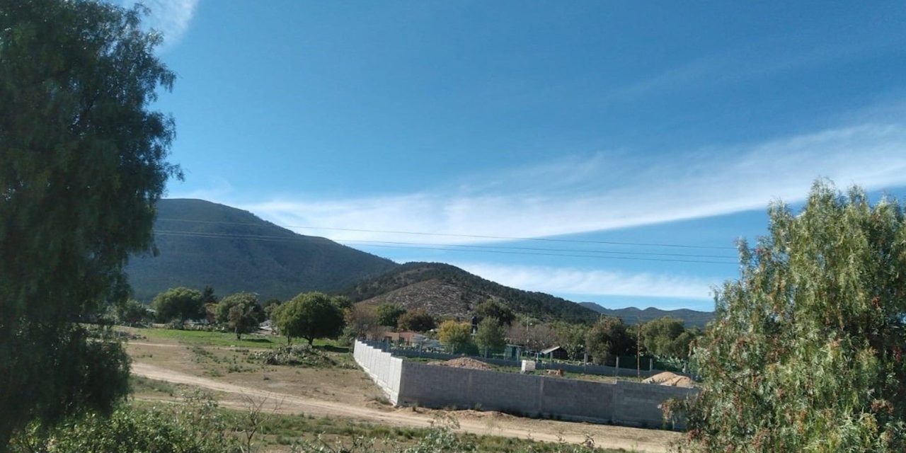 Habitantes del Ejido Cedritos de Arteaga piden ayuda al estar más de 15 días sin agua