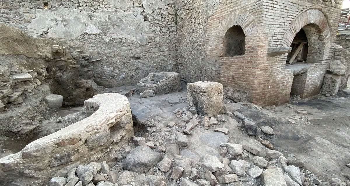 Descubren una ‘panadería de esclavos’ en las ruinas de Pompeya
