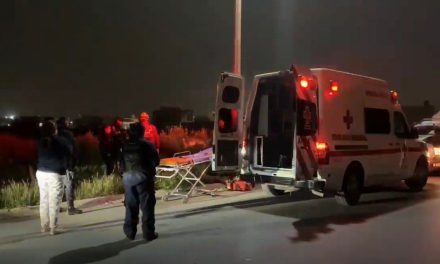 Saltillo: Joven se acostó a ‘echarse un sueñito’ en plena calle… pensaron que lo habían atropellado