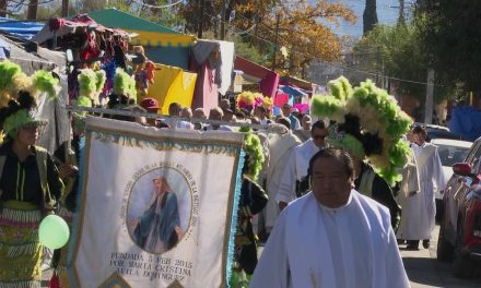 Realizan peregrinación los sacerdotes de Saltillo
