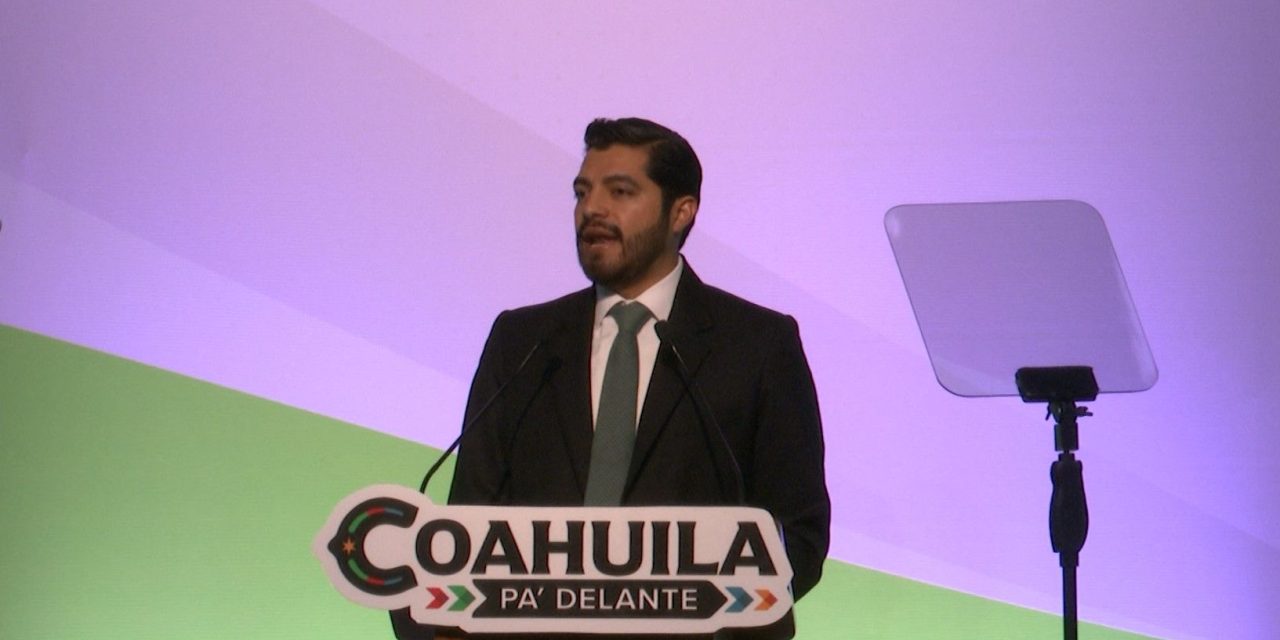 Presenta alcalde de Arteaga su 2º informe de gobierno