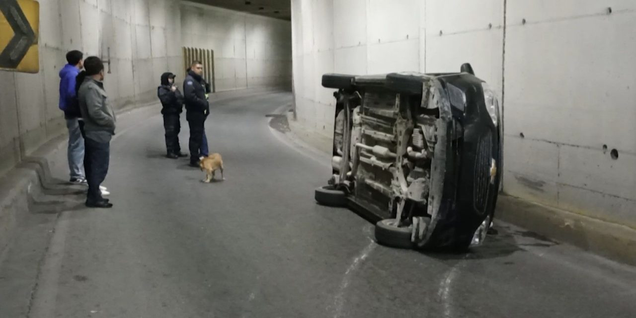 Se queda dormido y termina volcado en Saltillo