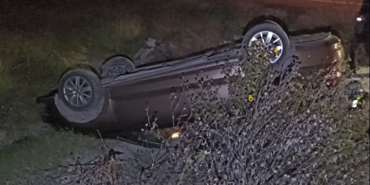 Saltillo: Se duerme y termina volcando