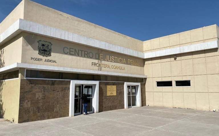 Detienen a 3 presuntos traficantes de migrantes