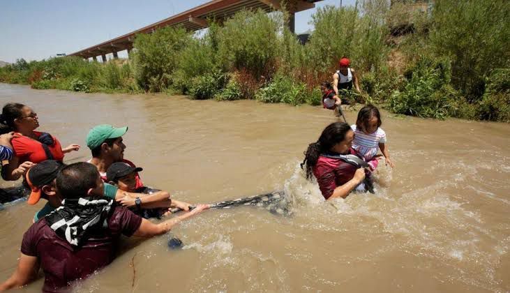 Advierten autoridades de Acuña por el río Bravo