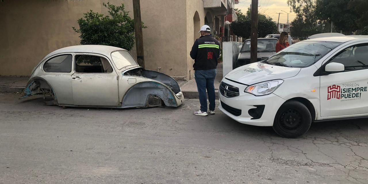 Retiran autos chatarra de la ciudad