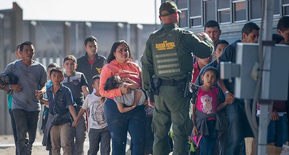 Delegación de legisladores de EE.UU. viajará a la CDMX para abordar Flujo Migratorio
