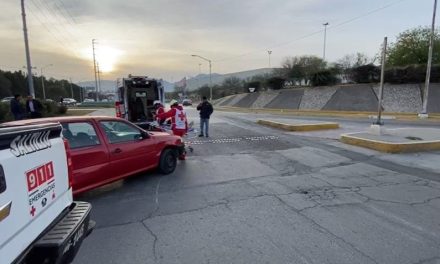 Dos mujeres sufren heridas en accidente vial en Saltillo