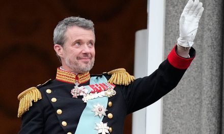 Federico X asume el trono de Dinamarca tras abdicación de su madre