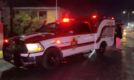 Fuego consume vivienda en Saltillo
