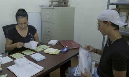 Invitan a jóvenes a tramitar cartilla militar en Ramos Arizpe