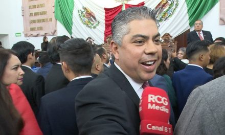 Alfredo Paredes llega con expedientes y denuncias pendientes