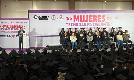 Retoman sus estudios 700 mujeres y terminan su preparatoria en Ramos Arizpe