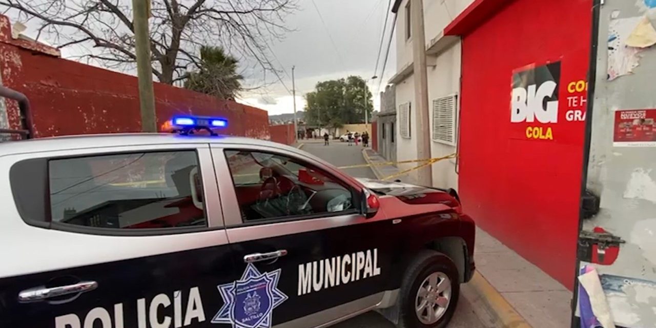 Saltillo: Pensaban que era un feto… saco gestacional de perrita moviliza a autoridades