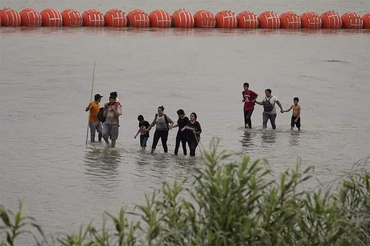 Estados Unidos denuncia a Texas por la muerte de 2 niños y una mujer en el río Bravo