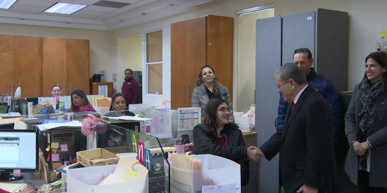 Se despide el rector de la UAdeC de trabajadores
