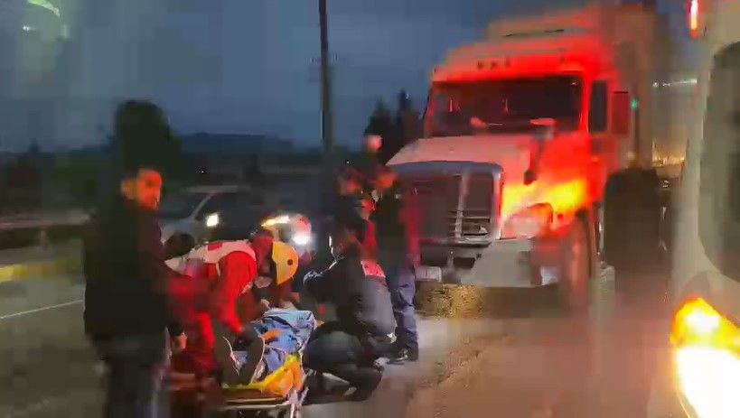 Trailer arrolla a joven  en el bulevar Antonio Cárdenas