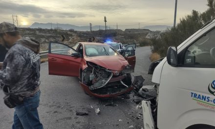 Tres personas resultan lesionados en accidente en Ramos Arizpe