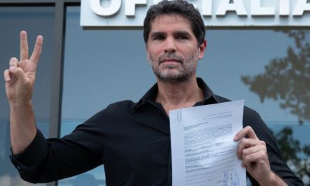 Aspirantes independientes necesitan recaudar miles de firmas en las próximas horas