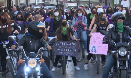 8M saltillo Juntas y en Lucha