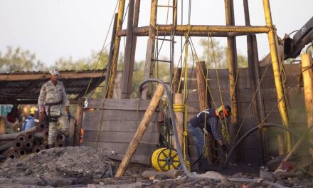 Identificarán restos de mineros rescatados en Mina El Pinabete