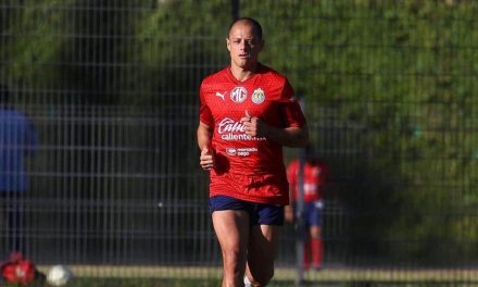 El ‘Chicarito’ busca debutar antes del clásico nacional con Chivas