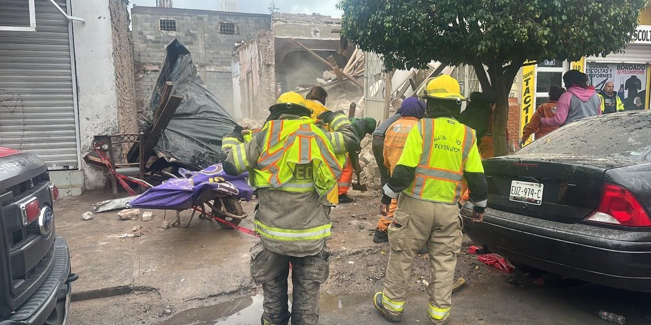 Derrumbe de negocio de gorditas deja 5 heridos