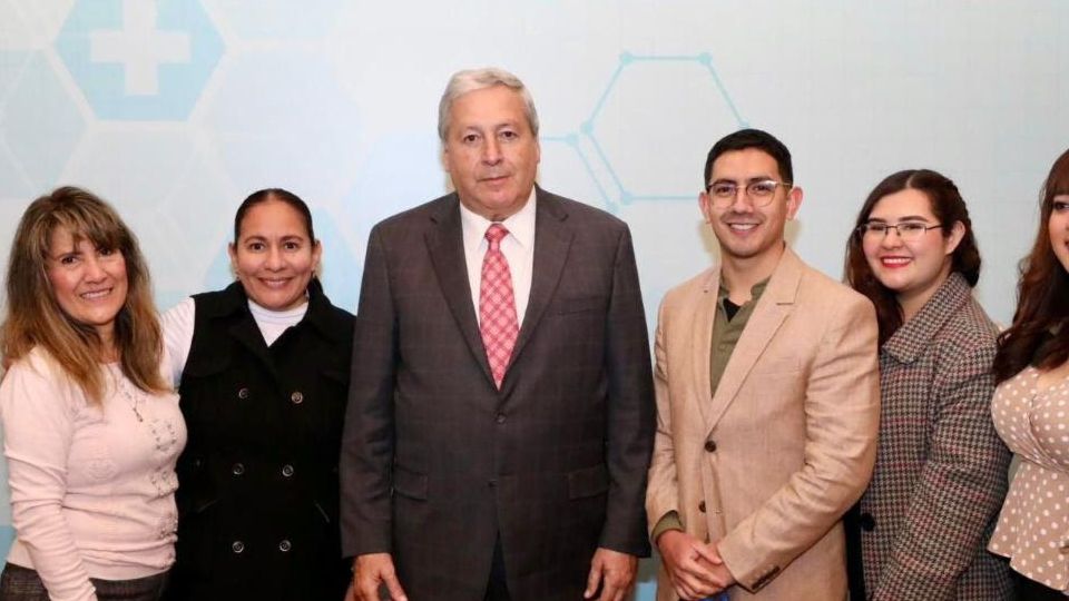 Reconocen a odontólogos de Saltillo