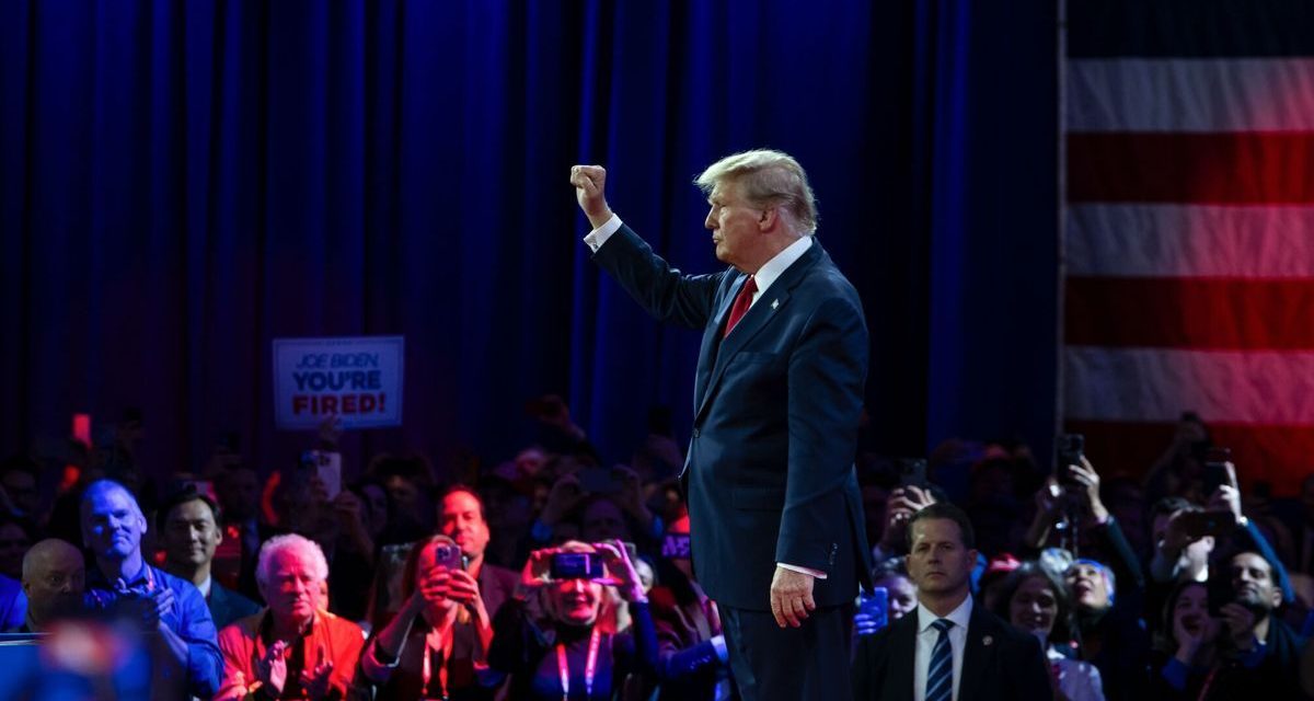 Donald Trump gana primarias republicanas en Carolina del Sur