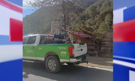 Apoya Arteaga en combate a Incendio en Las Adjuntas, Nuevo León