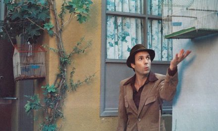 Presenta las primeras imágenes de la serie sobre la vida de Chespirito