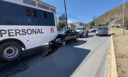Saltillo: Choca por alcance en colonia El Mirador