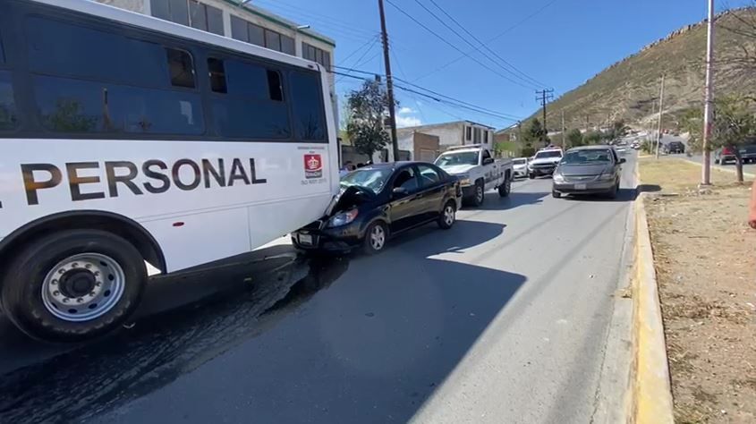 Saltillo: Choca por alcance en colonia El Mirador