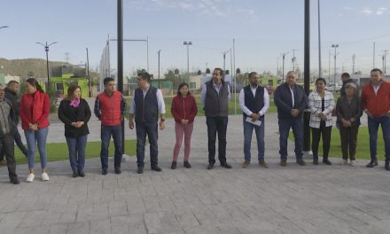 Más espacios deportivos para Ramos Arizpe con entrega de plaza y cancha de futbol 7
