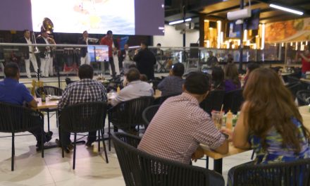 Max Peraza y su Bandonona en Saltillo realiza gira de promoción para dar anunciar proyectos