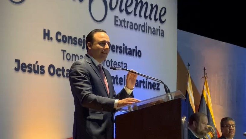 Manolo Jiménez Salinas muestra su apoyo a nuevo rector