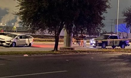 Se registra persecución y balacera en Apodaca, Nuevo León con auto que tenía placas de Coahuila