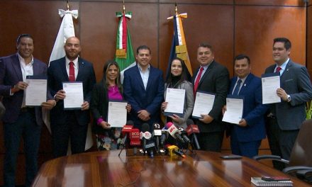 Rector de la UAdeC entrega más nombramientos