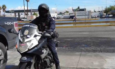 Saltillo: Vigilan la secundaria 41; fuerzas del orden acuden ante amenazas de agresión